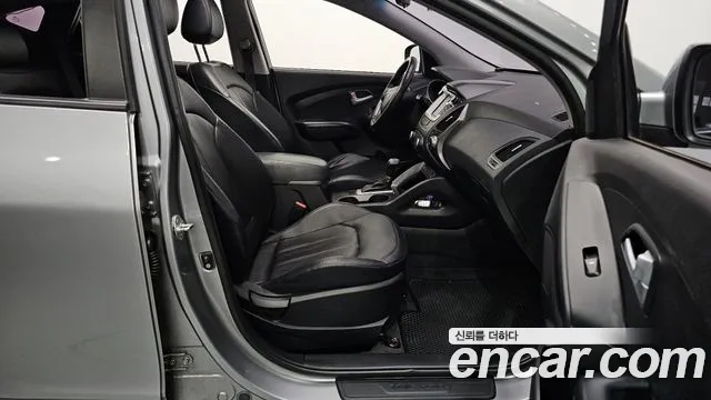 Hyundai Tucson 2015 — фото 11