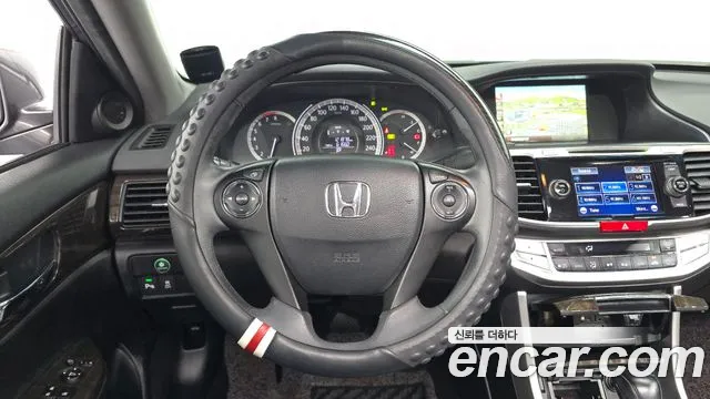 Honda Accord 2014 — фото 13