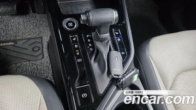 Kia Niro 2022 — фото 12