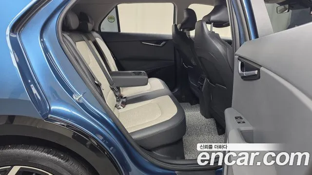 Kia Niro 2022 — фото 18