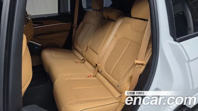 Jeep Cherokee 2023 — фото 16
