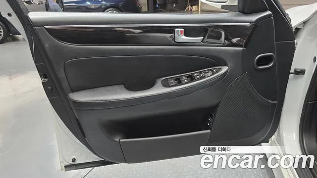 Hyundai Genesis 2014 — фото 14