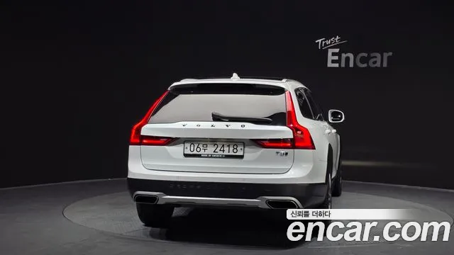 Volvo V90 2019 — фото 4