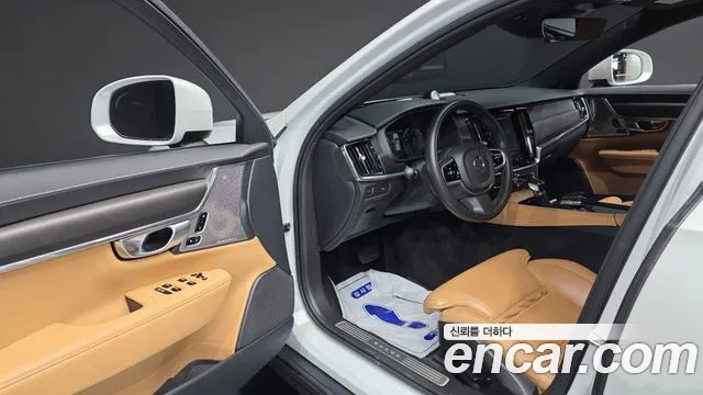 Volvo V90 2019 — фото 13