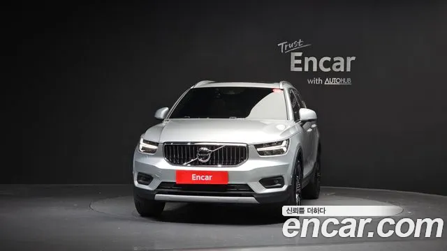 Volvo XC40 2019 — фото 3