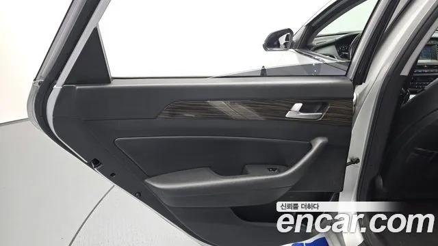 Hyundai Sonata 2015 — фото 15