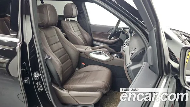 Mercedes-Benz GLS-Class 2023 — фото 17