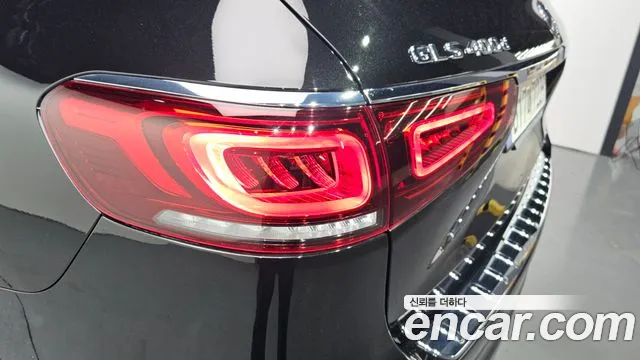 Mercedes-Benz GLS-Class 2023 — фото 9