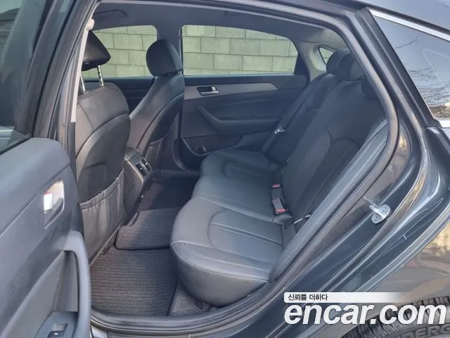 Hyundai Sonata 2018 — фото 11