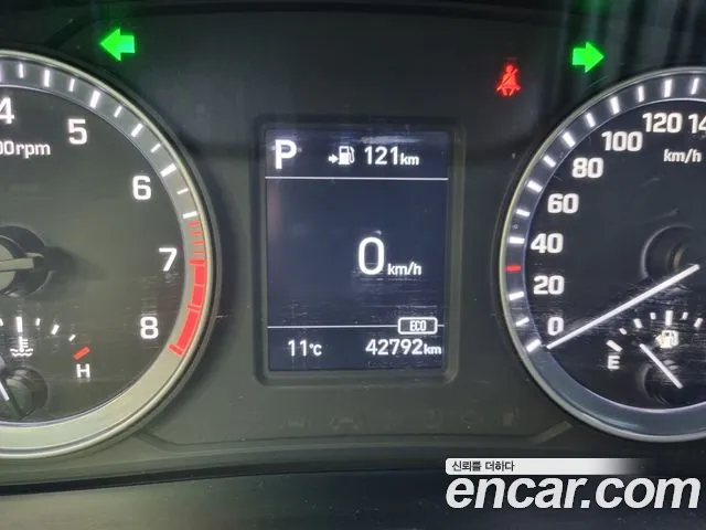 Hyundai Sonata 2018 — фото 18