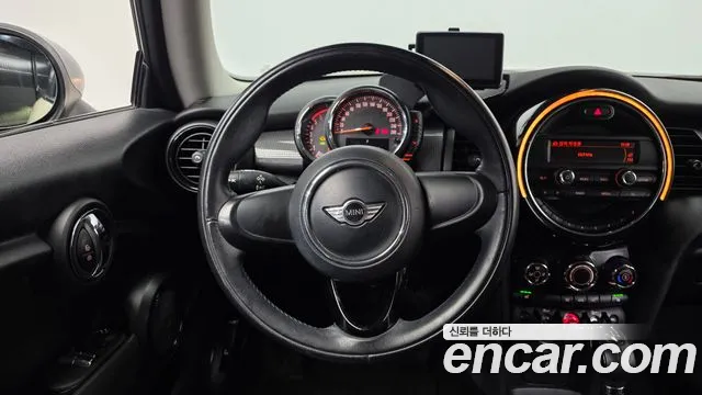 Mini Cooper 2015 — фото 13