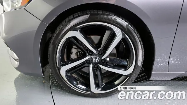 Honda Accord 2018 — фото 5