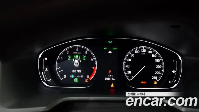 Honda Accord 2018 — фото 11