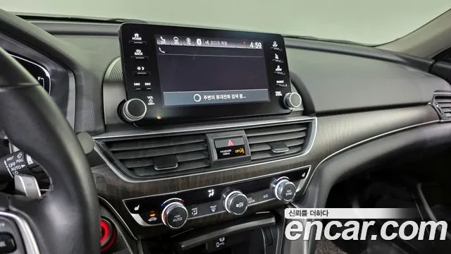 Honda Accord 2018 — фото 20