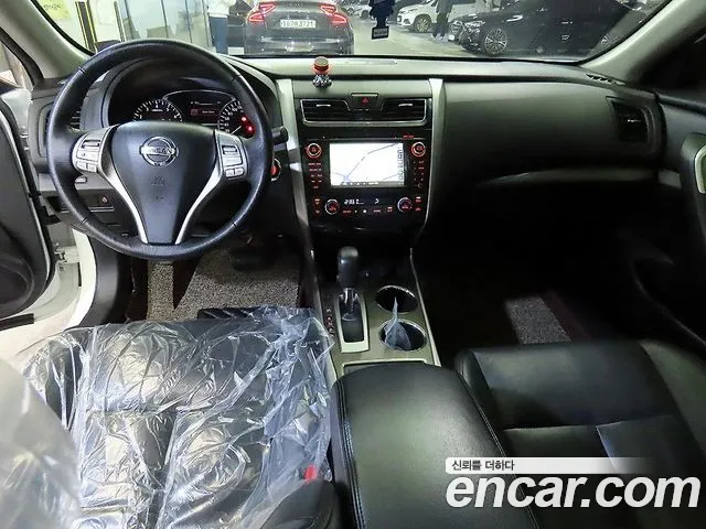 Nissan Altima 2014 — фото 10