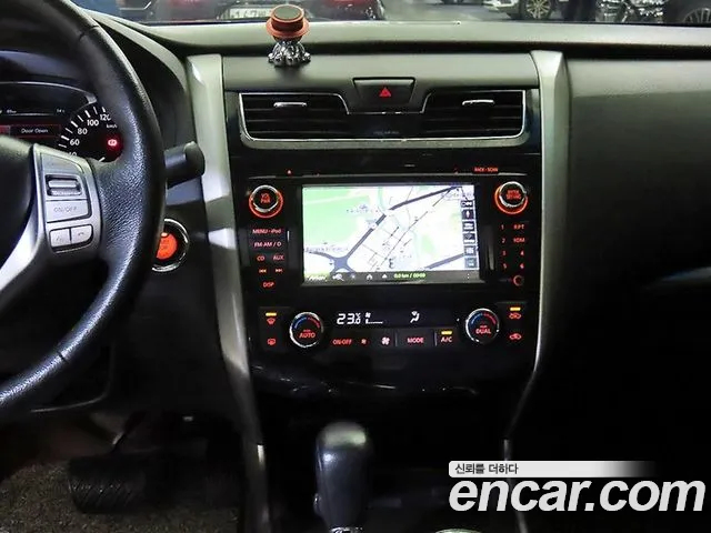 Nissan Altima 2014 — фото 11