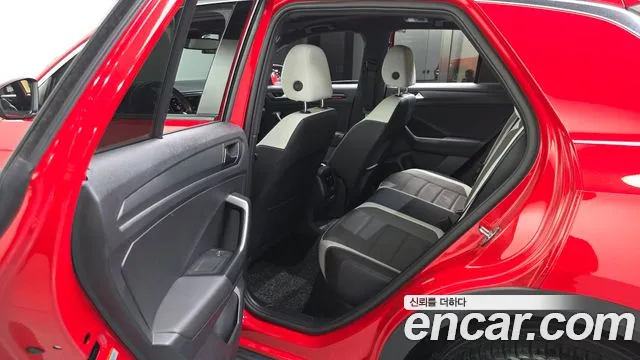 Volkswagen T-Roc 2021 — фото 16