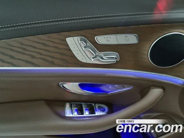 Mercedes-Benz E-Class 2018 — фото 15
