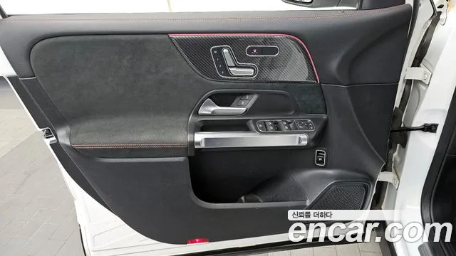 Mercedes-Benz GLB-Class 2021 — фото 14