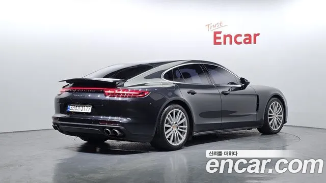 Porsche Panamera 2018 — фото 2