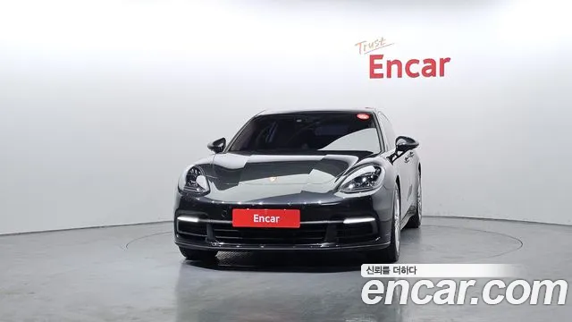Porsche Panamera 2018 — фото 3