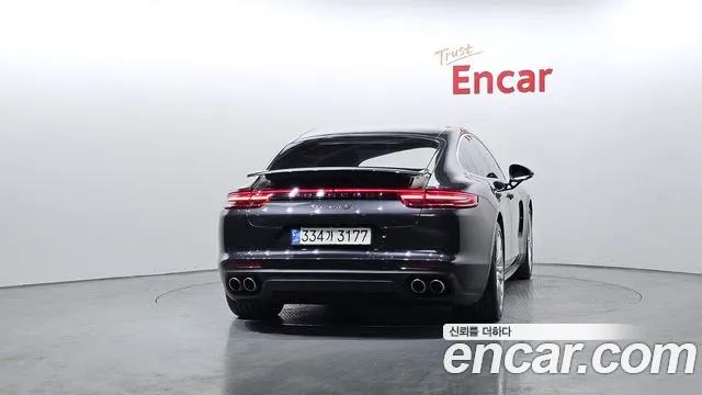 Porsche Panamera 2018 — фото 4