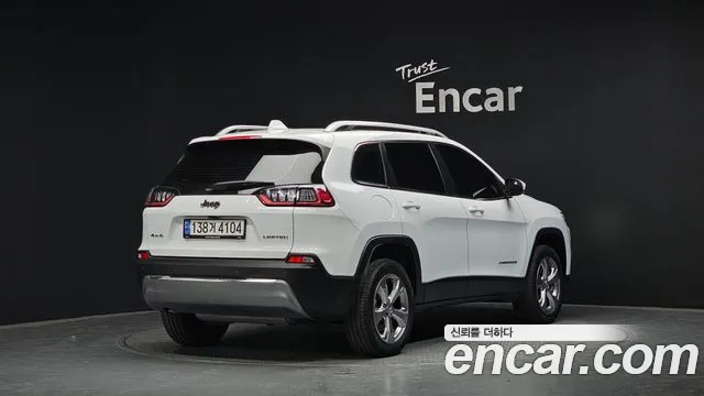 Jeep Cherokee 2021 — фото 2