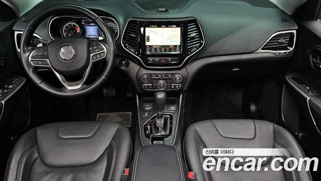 Jeep Cherokee 2021 — фото 10