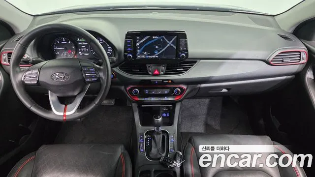 Hyundai i30 2018 — фото 10