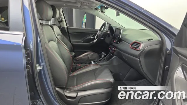 Hyundai i30 2018 — фото 17