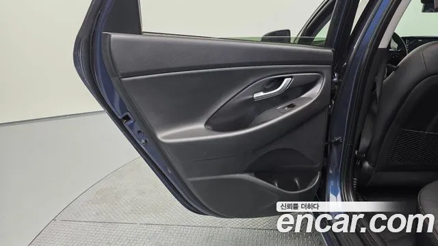 Hyundai i30 2018 — фото 15