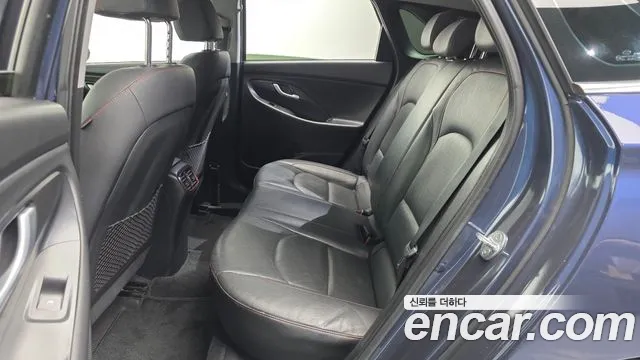 Hyundai i30 2018 — фото 16