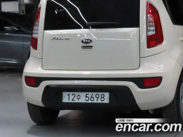 Kia Soul 2012 — фото 17