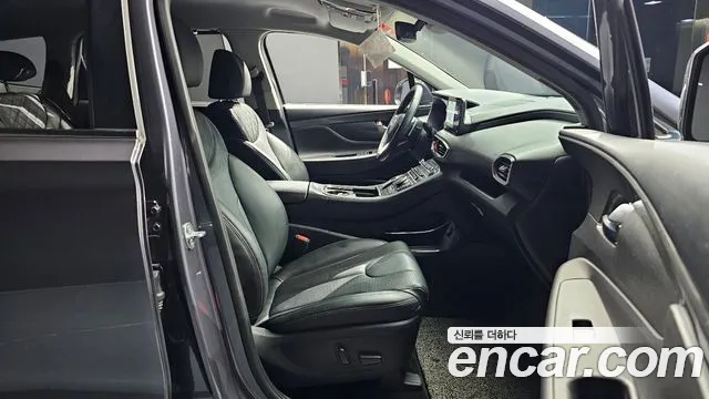 Hyundai Santafe 2022 — фото 17