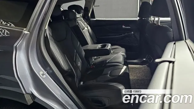 Hyundai Santafe 2022 — фото 18