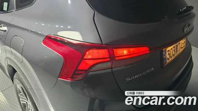 Hyundai Santafe 2022 — фото 9