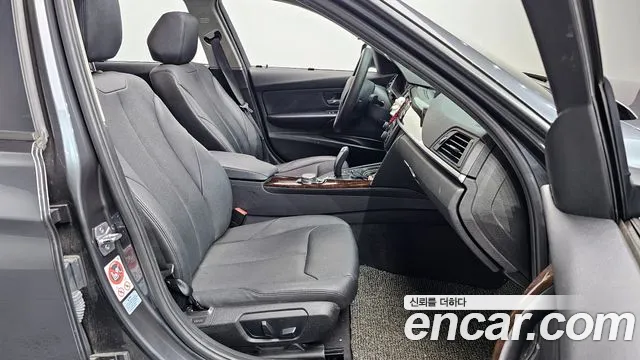 BMW 3-Series 2015 — фото 12