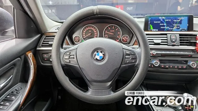 BMW 3-Series 2015 — фото 13