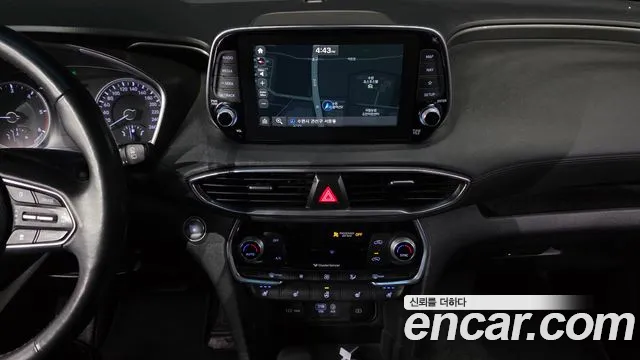 Hyundai Santafe 2019 — фото 20