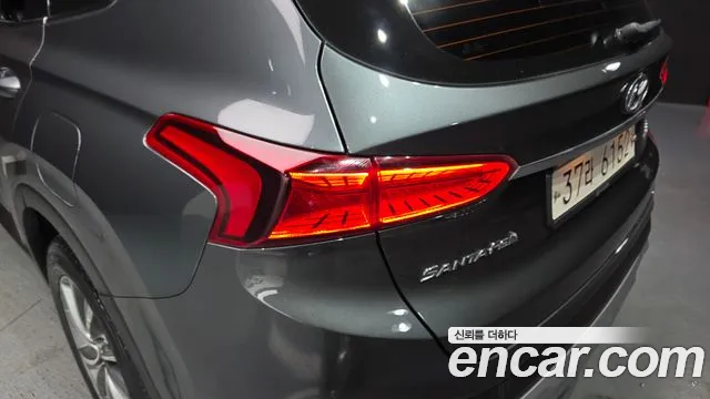 Hyundai Santafe 2019 — фото 9