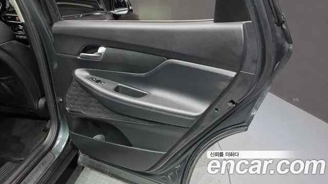 Hyundai Santafe 2019 — фото 15