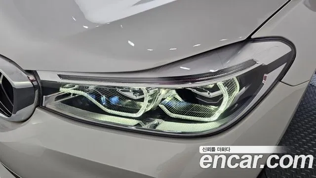 BMW Gran Turismo 2018 — фото 8