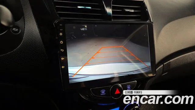 Hyundai Accent 2011 — фото 14