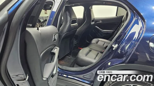 Mercedes-Benz GLA-Class 2018 — фото 17