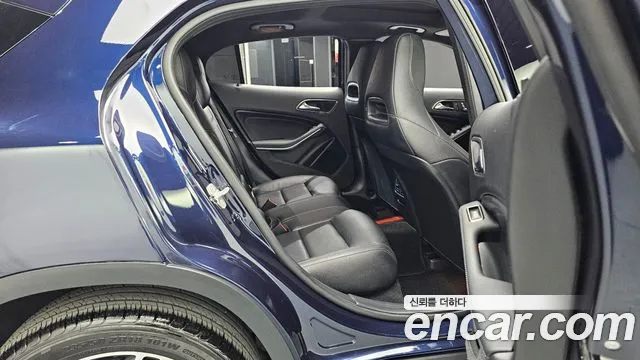 Mercedes-Benz GLA-Class 2018 — фото 18