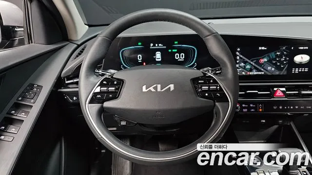 Kia Niro 2024 — фото 13
