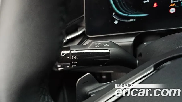 Kia Niro 2024 — фото 18