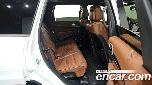 Jeep Cherokee 2021 — фото 18