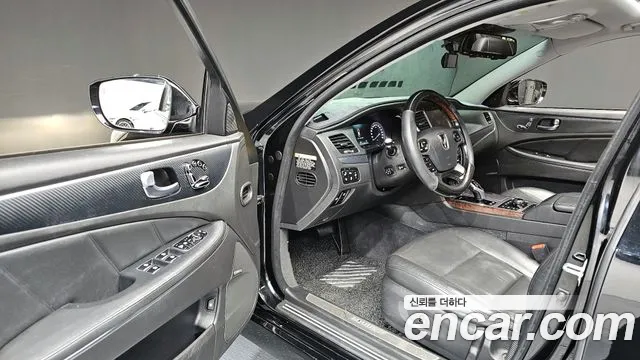 Hyundai Equus 2013 — фото 10
