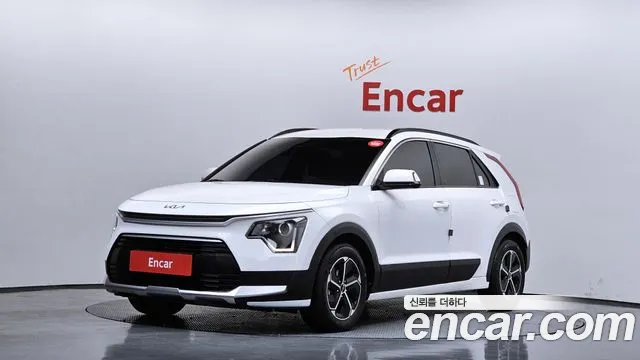 Kia Niro 2022 — фото 1